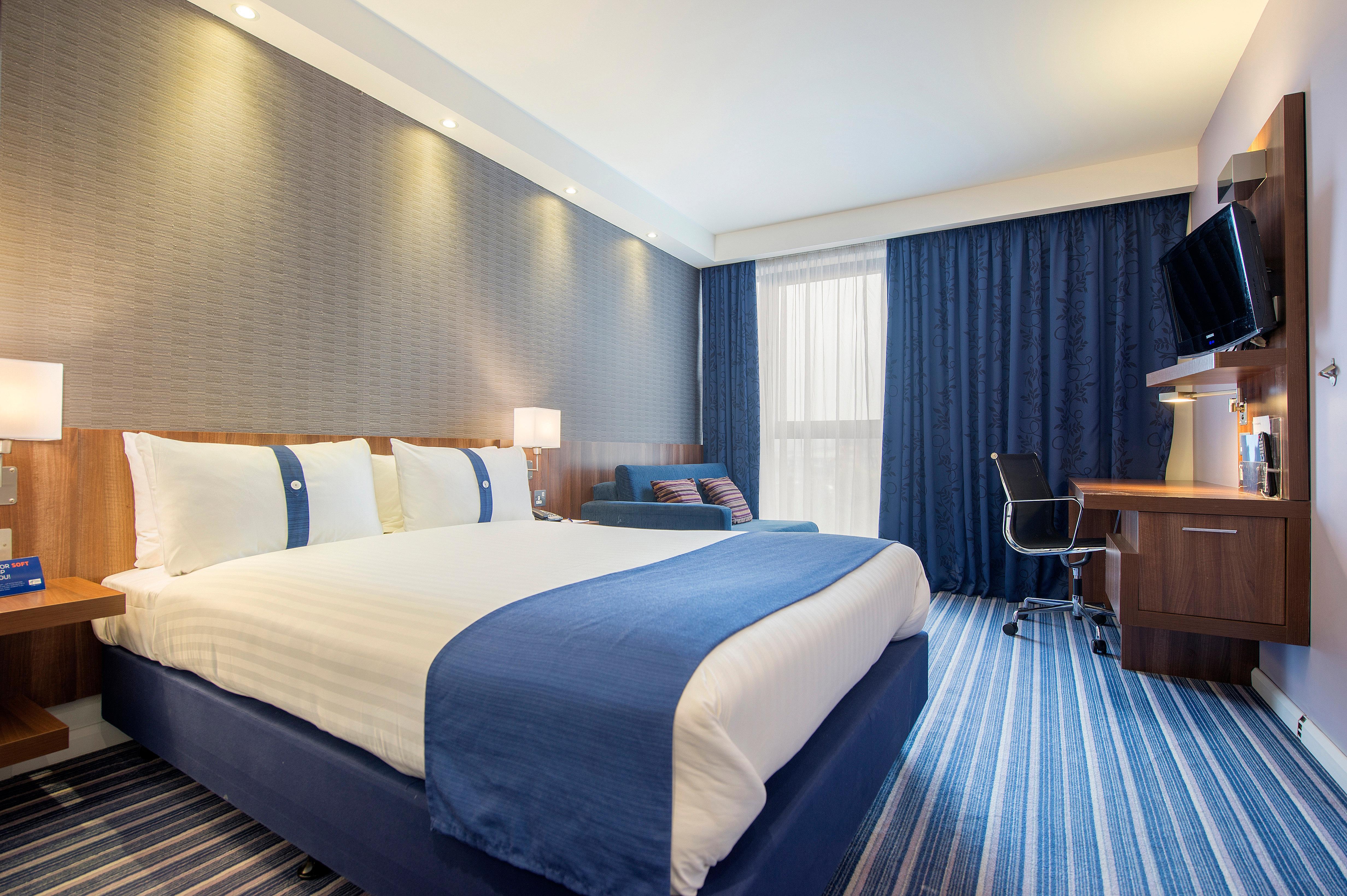Holiday Inn Express Sheffield City Centre, An Ihg Hotel Exterior photo