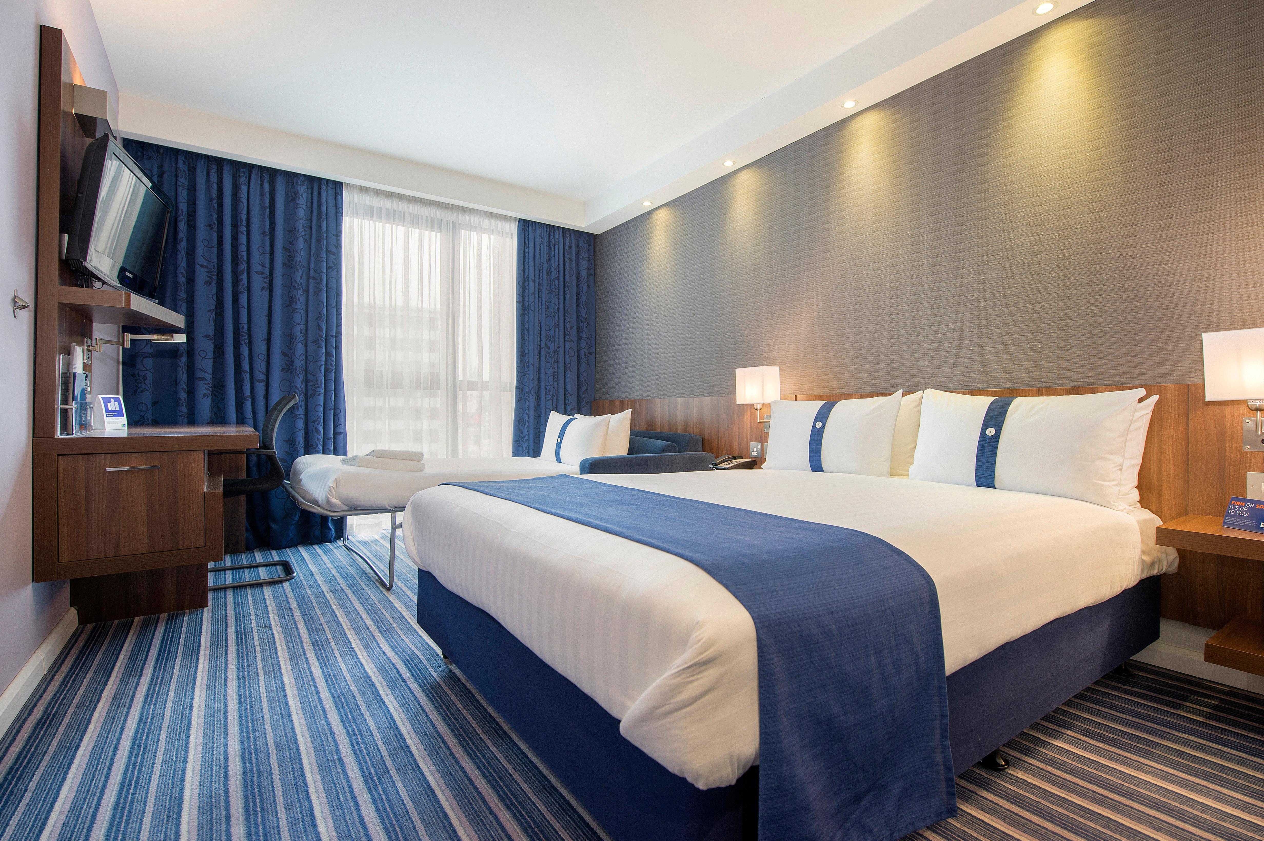 Holiday Inn Express Sheffield City Centre, An Ihg Hotel Exterior photo