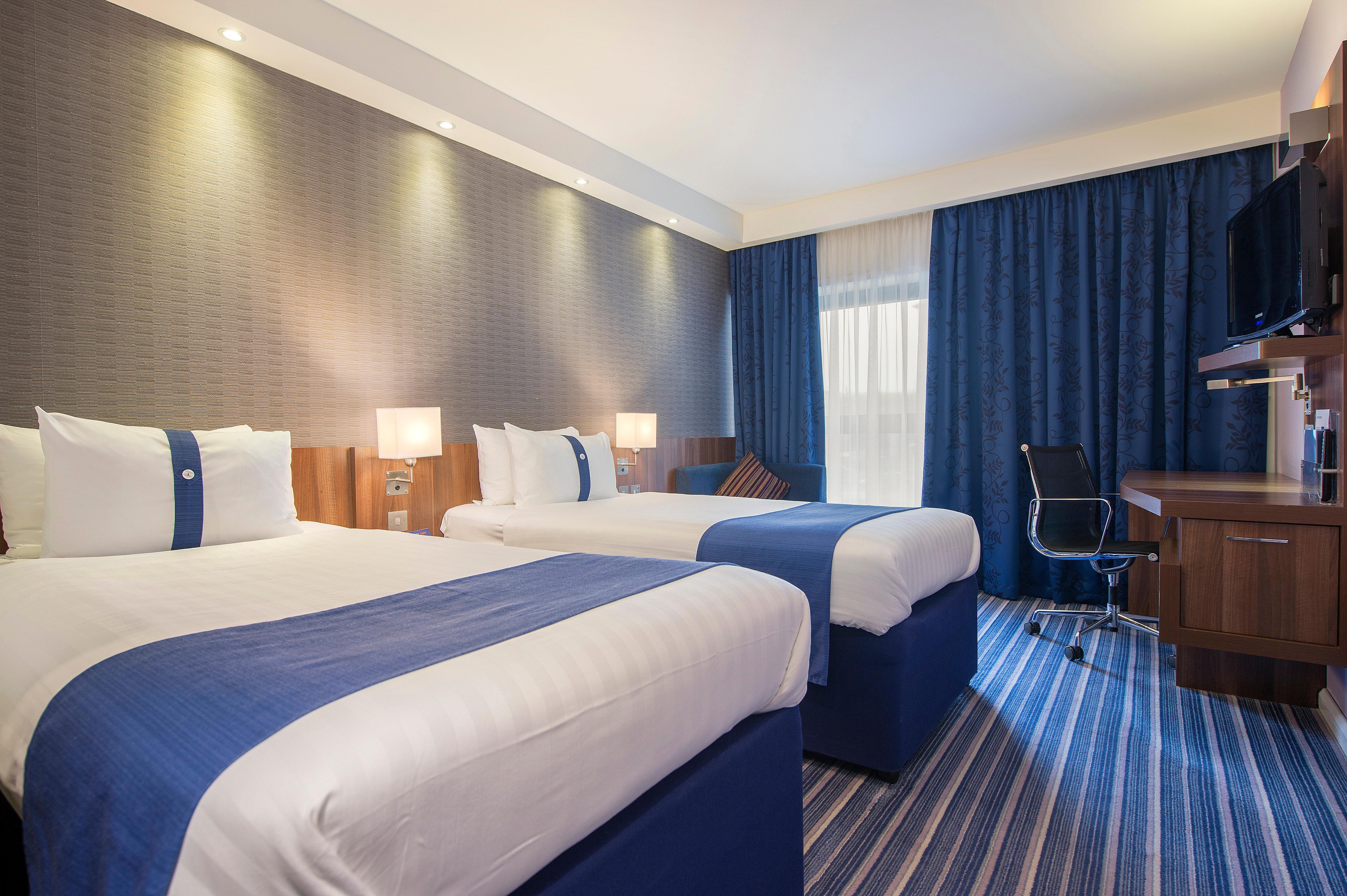 Holiday Inn Express Sheffield City Centre, An Ihg Hotel Exterior photo