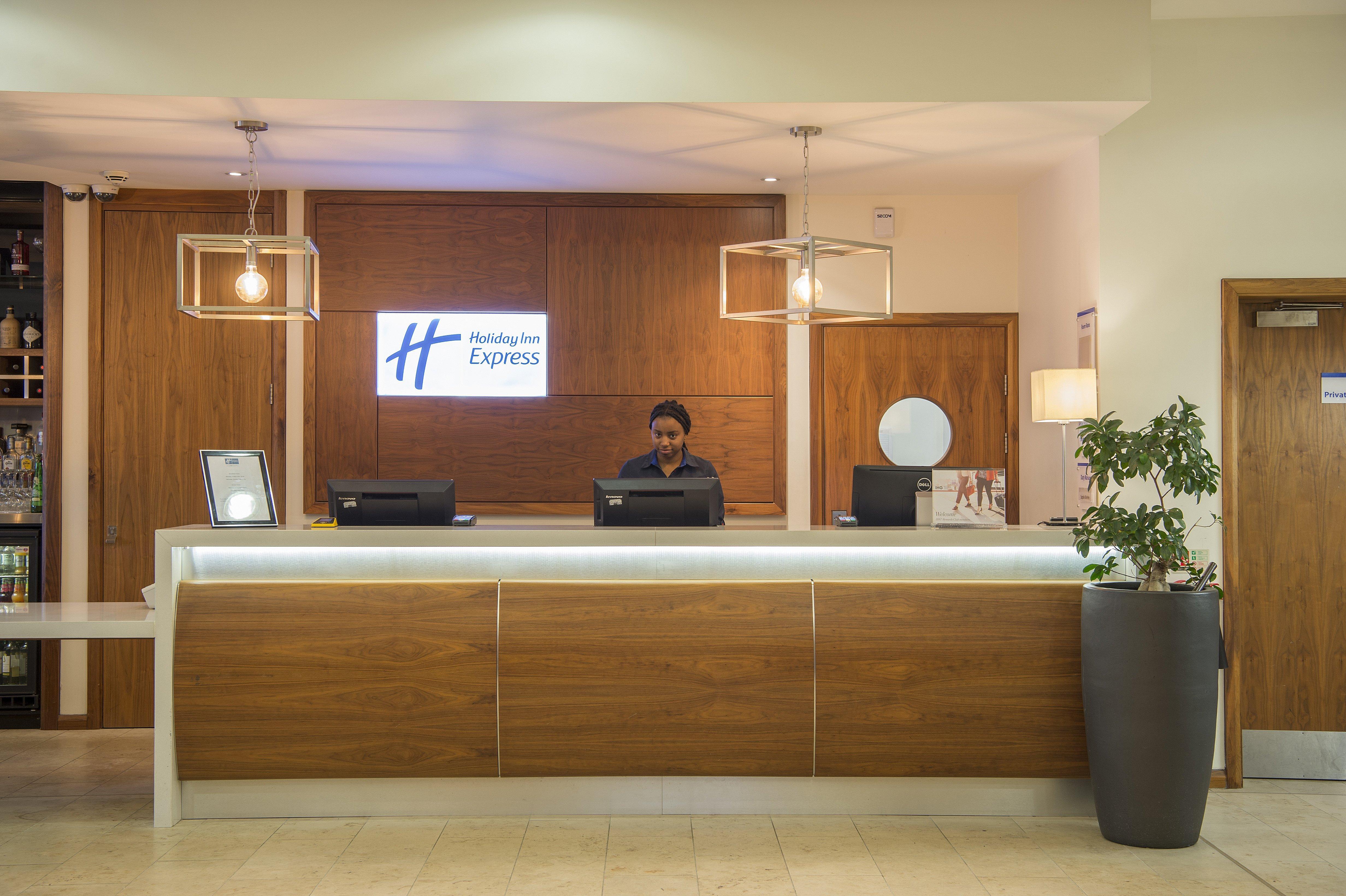Holiday Inn Express Sheffield City Centre, An Ihg Hotel Exterior photo