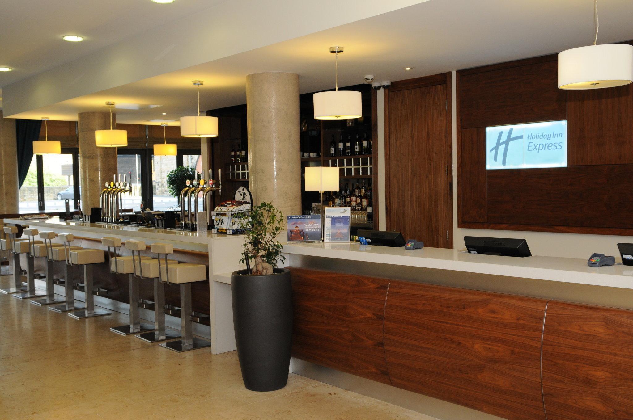 Holiday Inn Express Sheffield City Centre, An Ihg Hotel Exterior photo