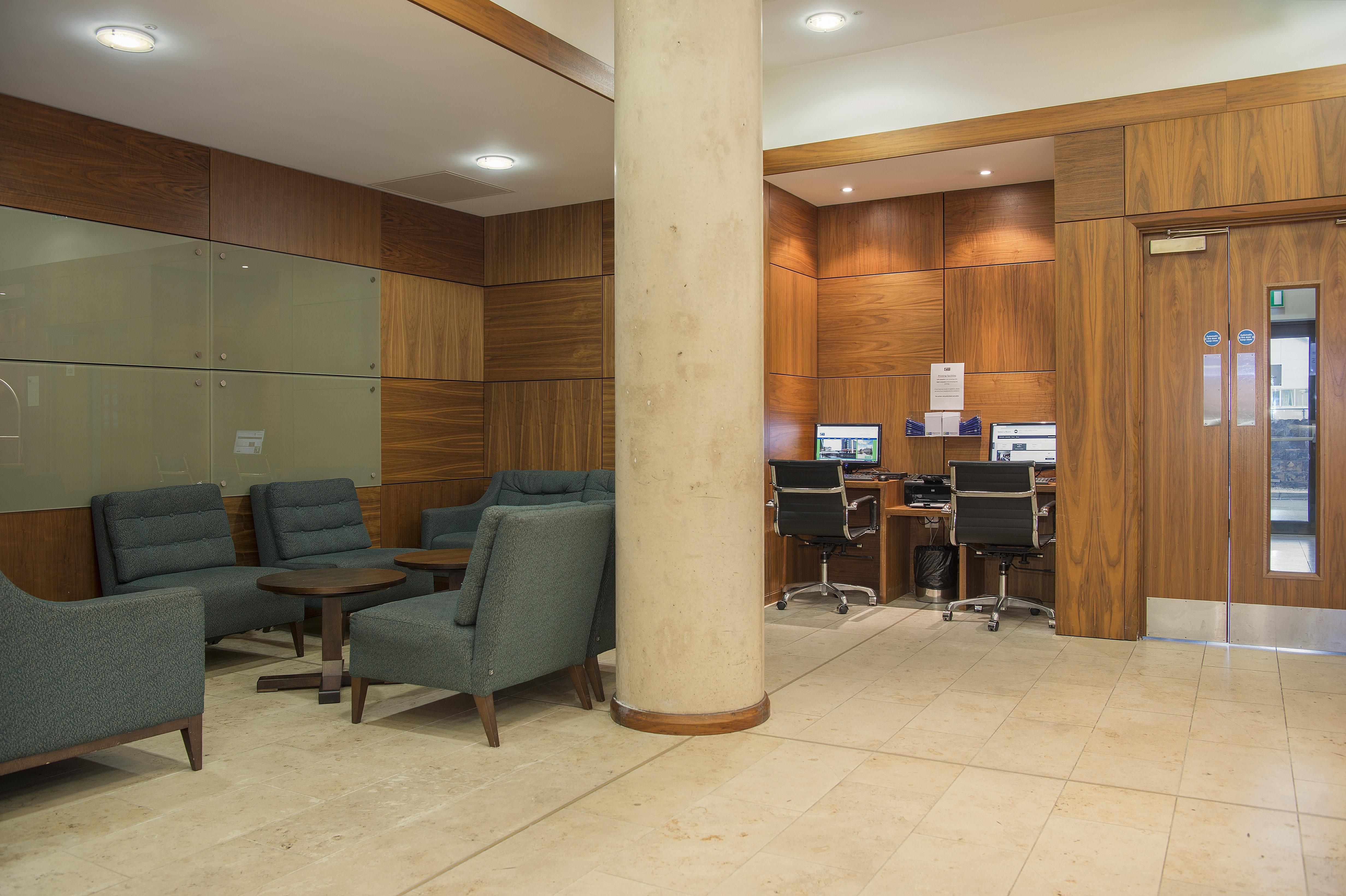 Holiday Inn Express Sheffield City Centre, An Ihg Hotel Exterior photo