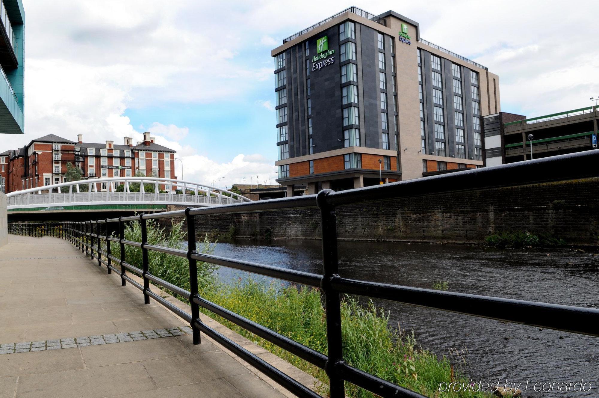 Holiday Inn Express Sheffield City Centre, An Ihg Hotel Exterior photo