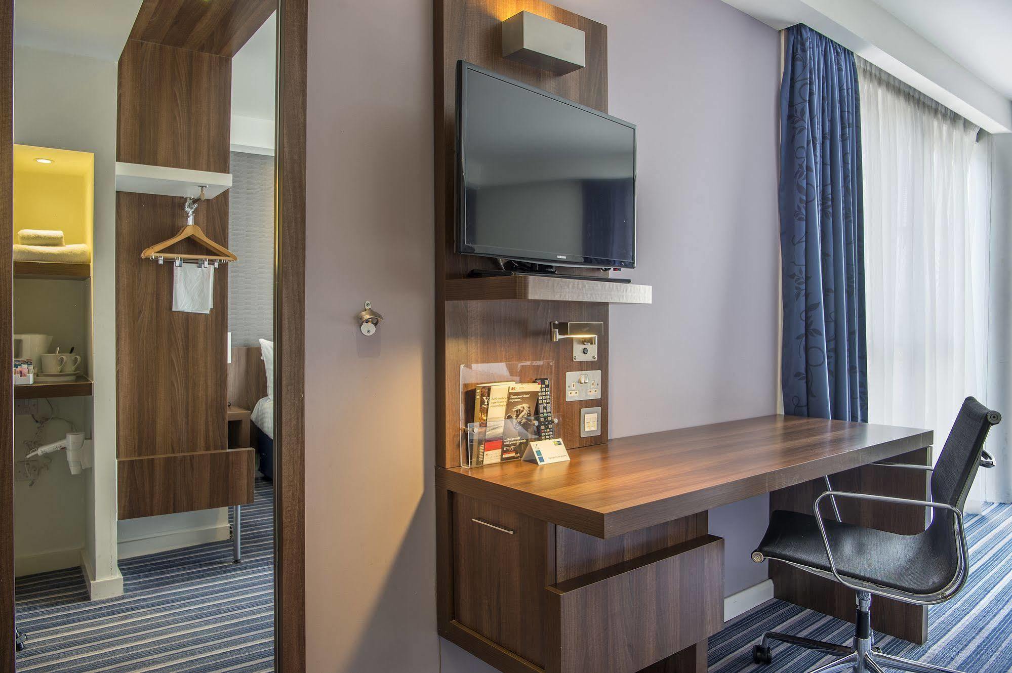 Holiday Inn Express Sheffield City Centre, An Ihg Hotel Exterior photo